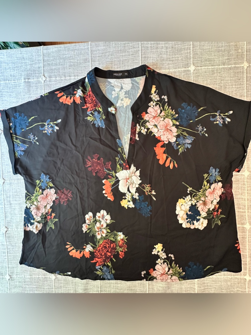 SHEIN Curve Black Floral Notched V-Neck Silky Blouse Top 5XL